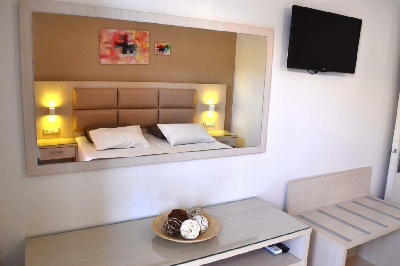 Roula Kotsonis Superior Apartment 阿凯松 外观 照片
